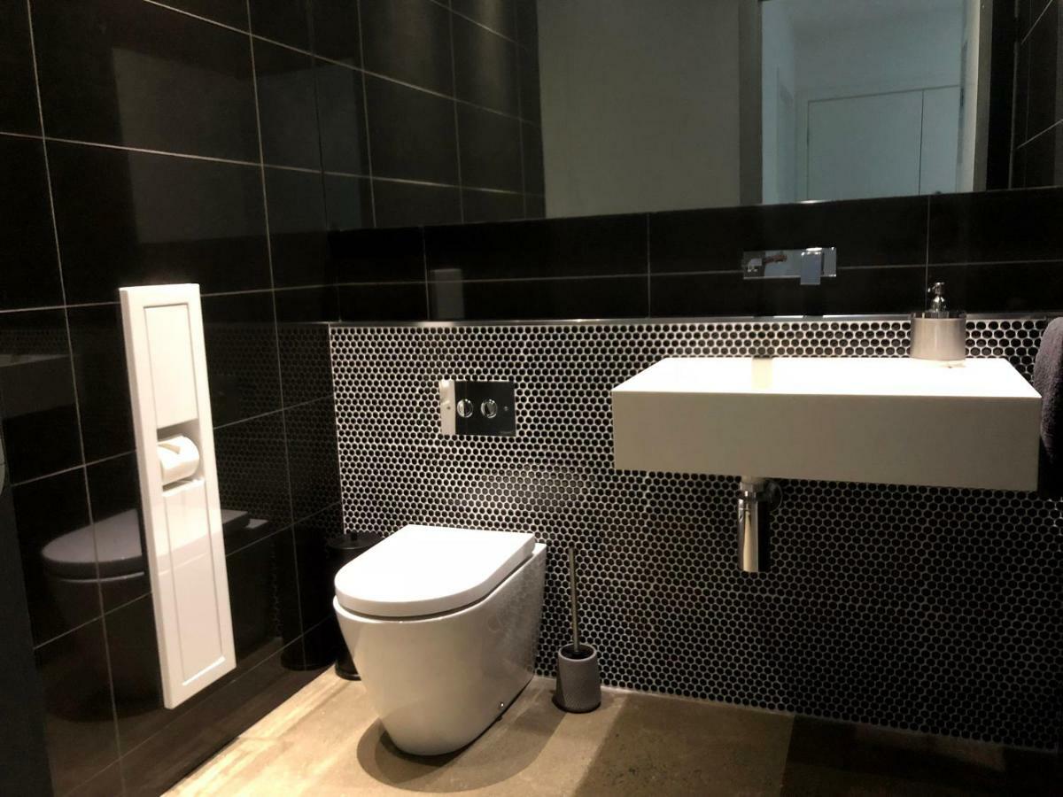 The Sinatra Holiday House - Couples Retreat Mulwala Exteriör bild